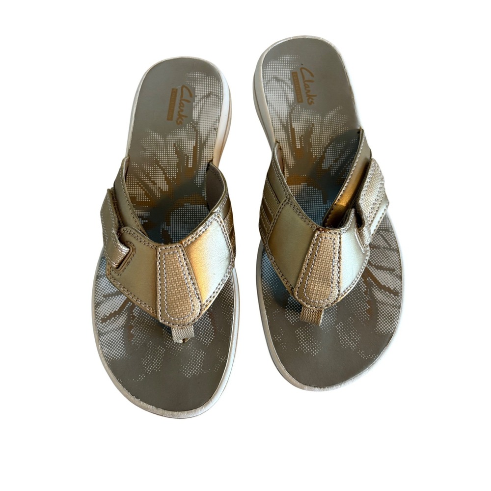 Clarks Metallic Gold Leather Thong Sandals